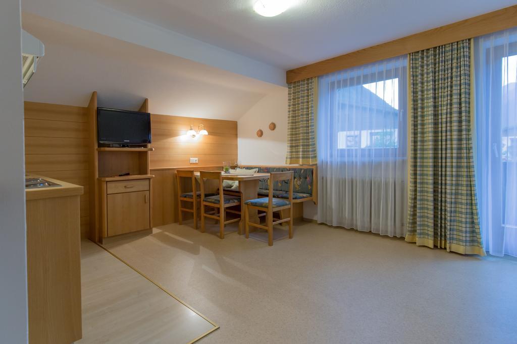 Pension Nigella Neustift im Stubaital Exterior photo