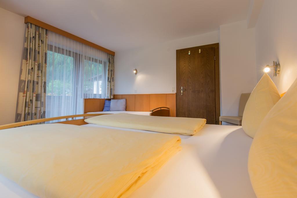Pension Nigella Neustift im Stubaital Exterior photo